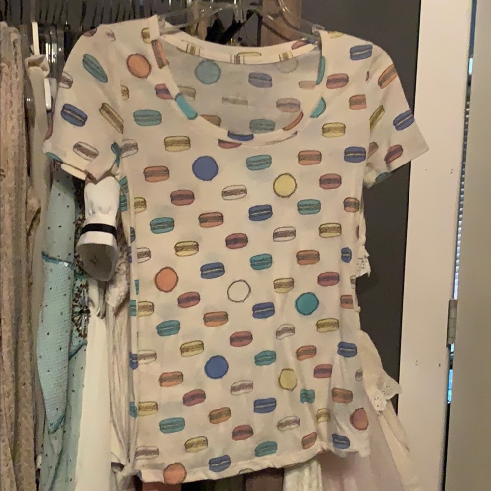 Urban Outfitters macaroon top size XS
